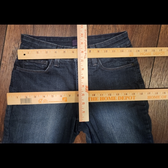 VTG Flare Jeans - Picture 14 of 16